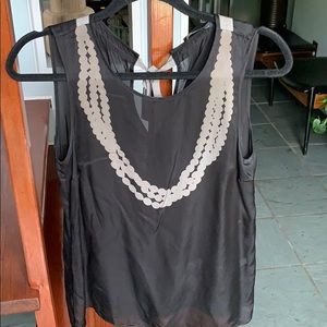 Banana Republic 100% silk top in great condition